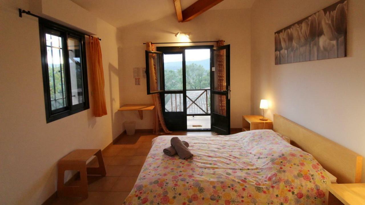 Happy Trimurti Hotel Cogolin Buitenkant foto