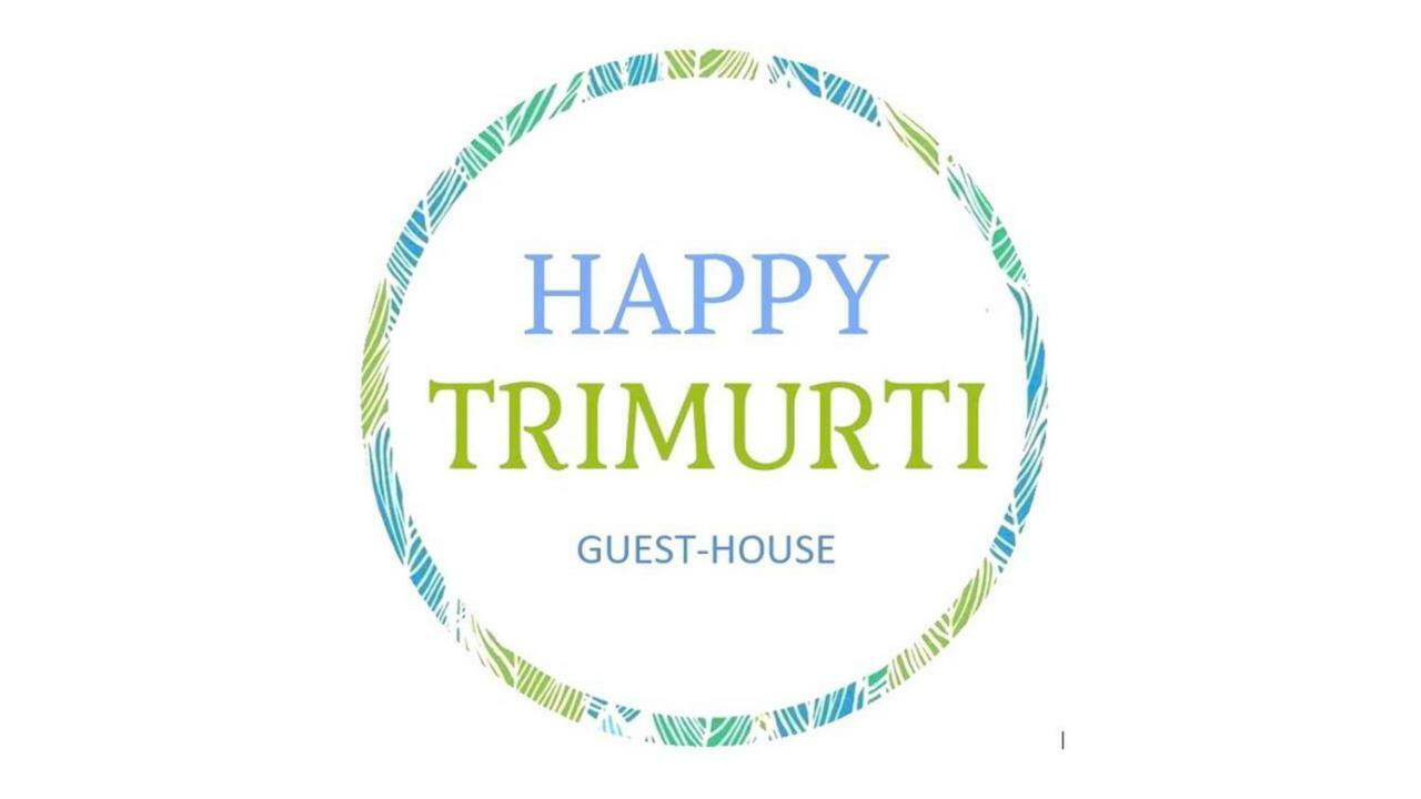 Happy Trimurti Hotel Cogolin Buitenkant foto